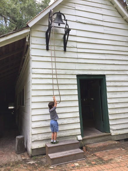 plantaton ringing the bell