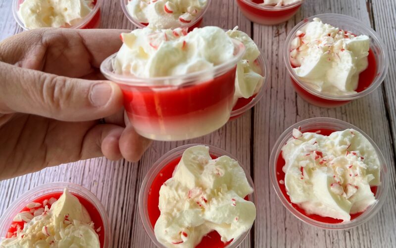 Christmas Jello Shots: Peppermint Jello Shots